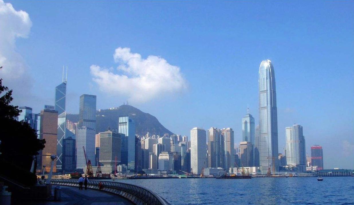 香港公司的年審能否提前辦理？